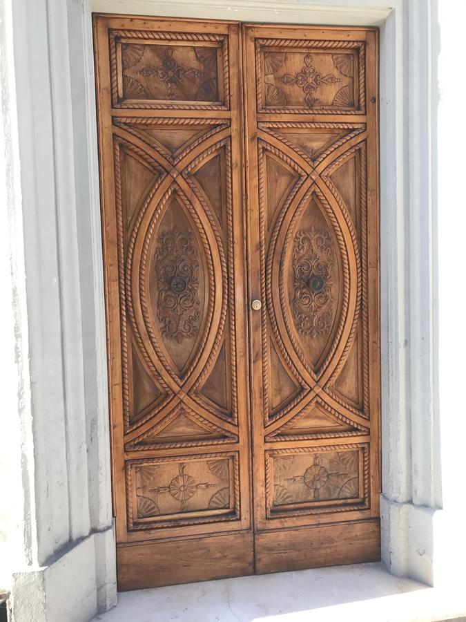 Alex Home Florence Luaran gambar