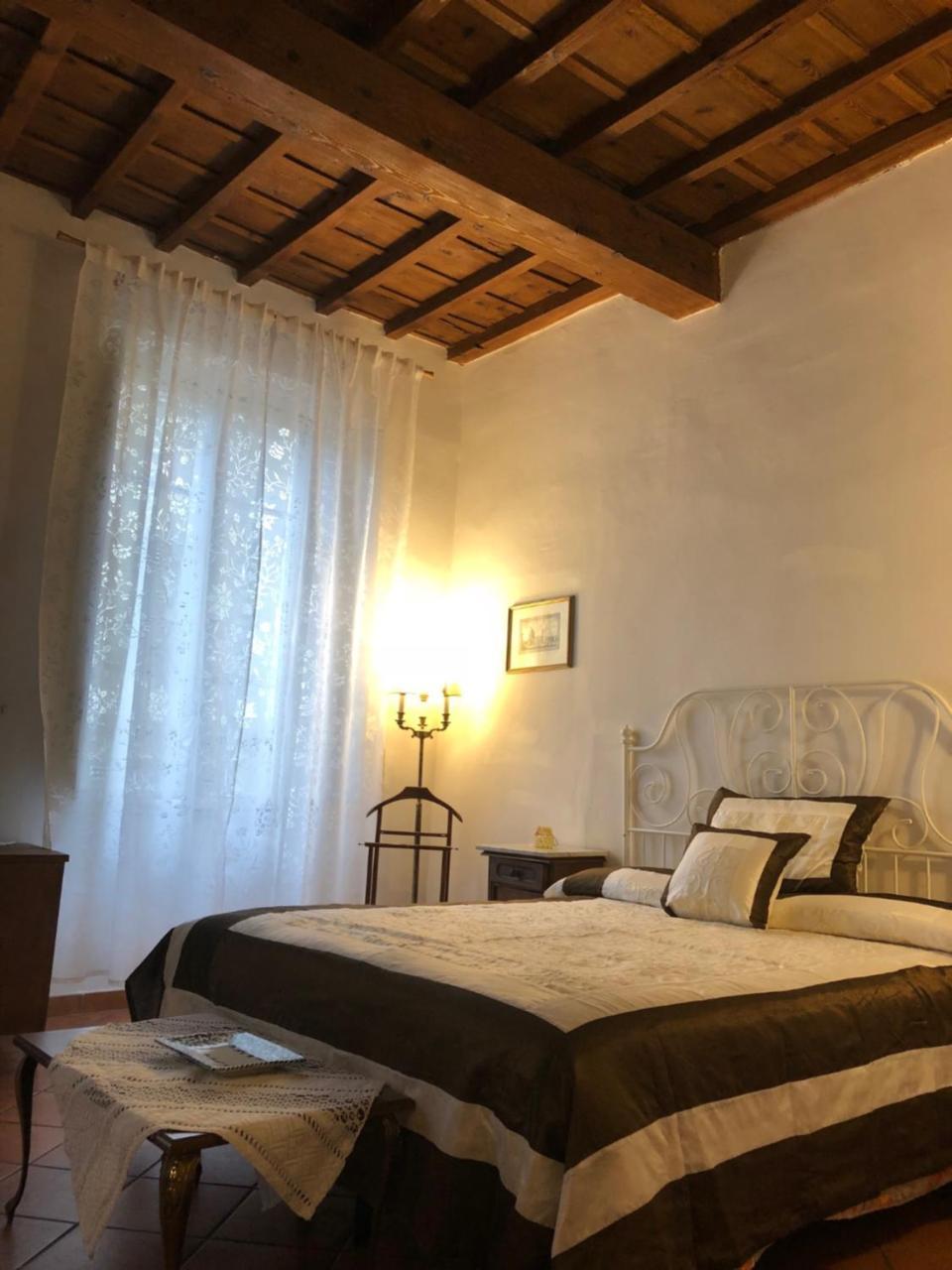 Alex Home Florence Luaran gambar